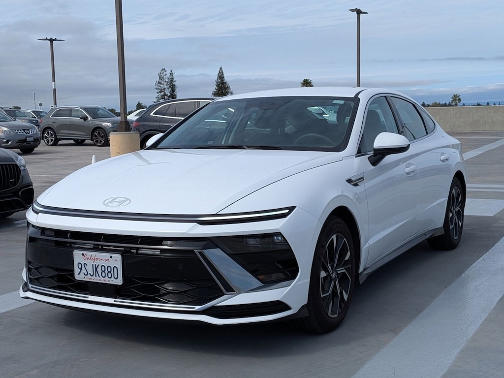 Used 2025 Hyundai Sonata SEL Sedan