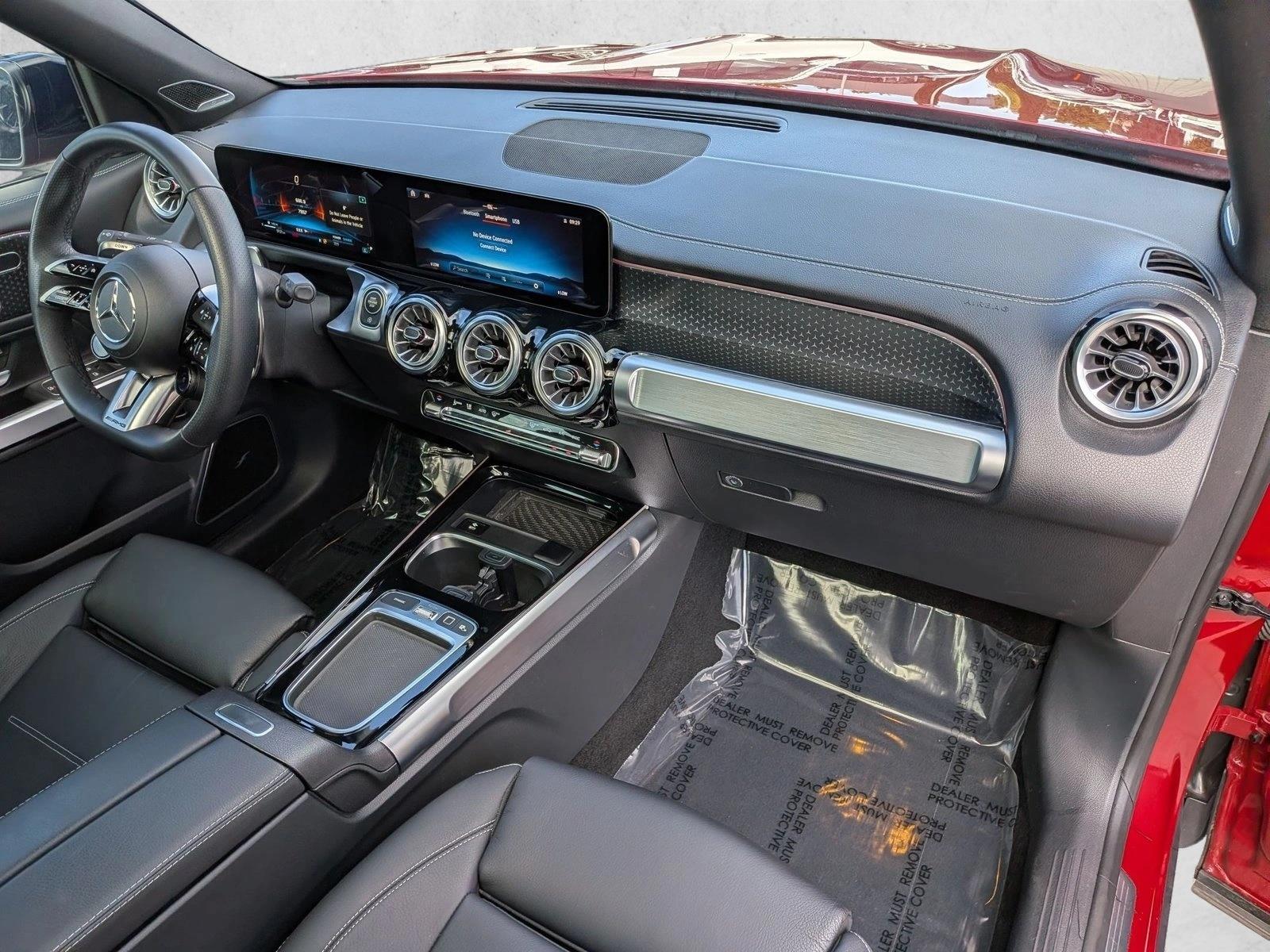 2026 Mercedes-Benz GLB AMG GLB 35 - Photo 18