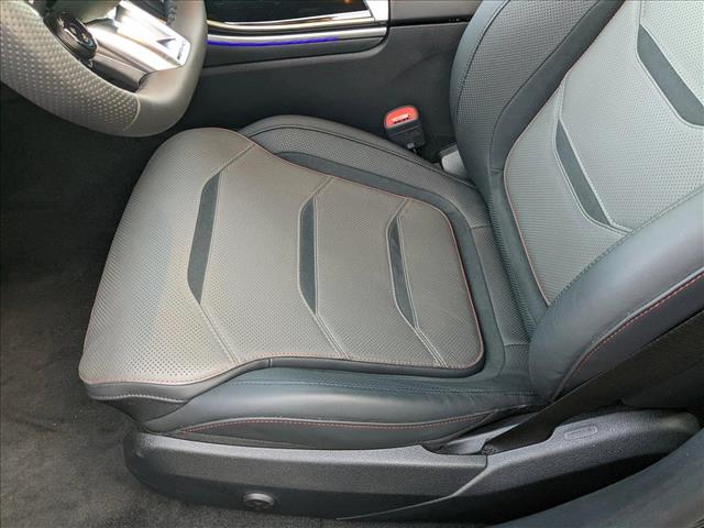 2024 Mercedes Benz C AMG 63 S E PERFORMANCE photo 4