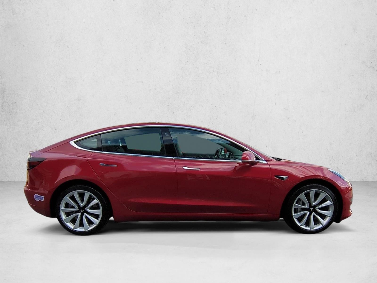 2018 Tesla Model 3 Long Range photo 4