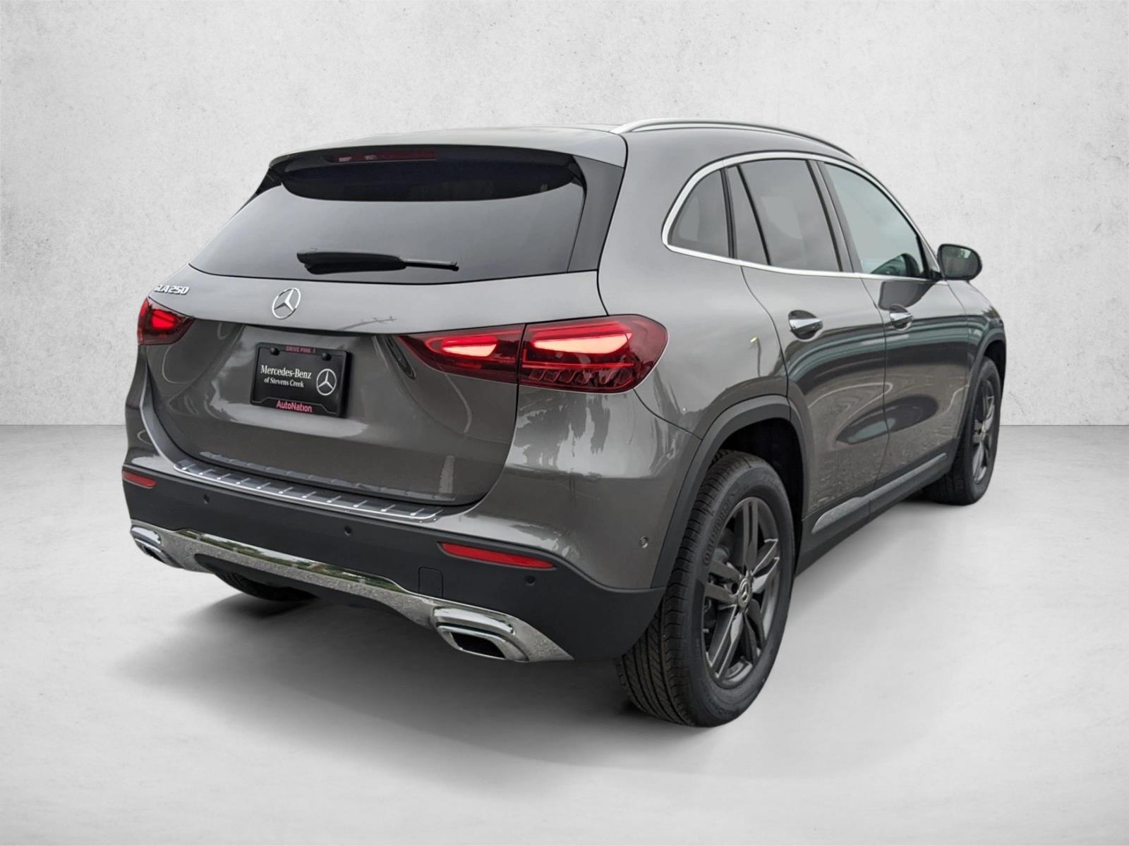 2025 Mercedes Benz GLA 250 photo 2
