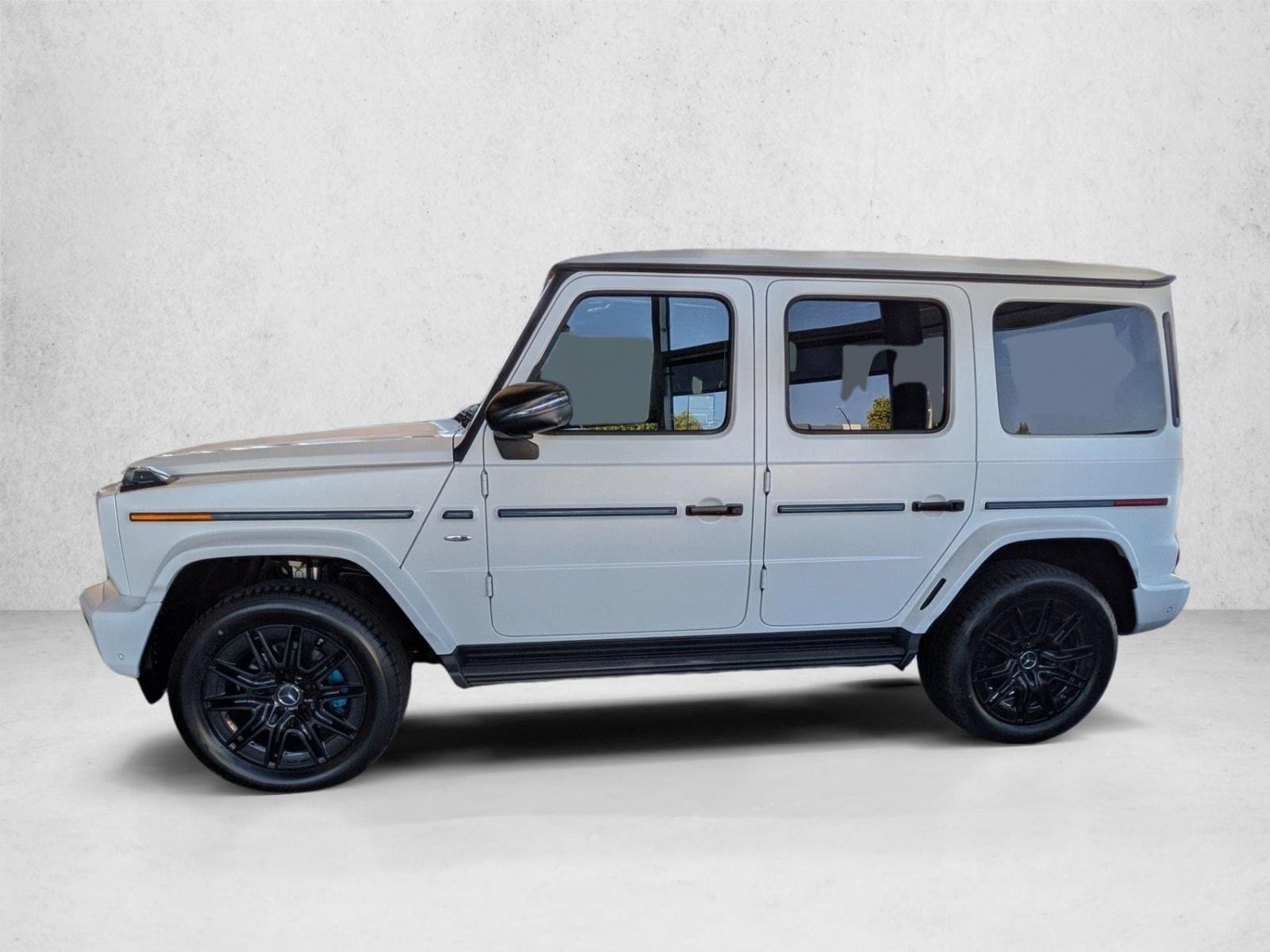 2025 Mercedes-Benz G-Class G580 - Photo 7
