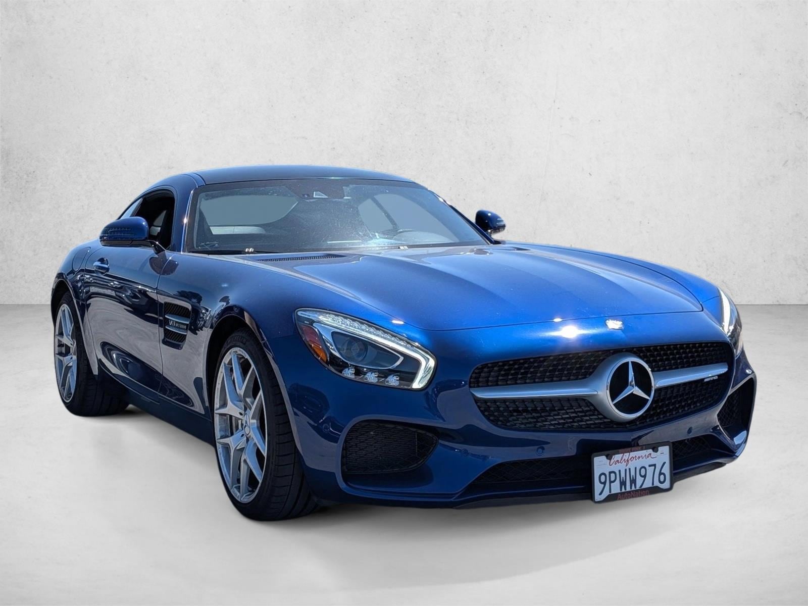 2017 Mercedes-Benz AMG GT photo 3