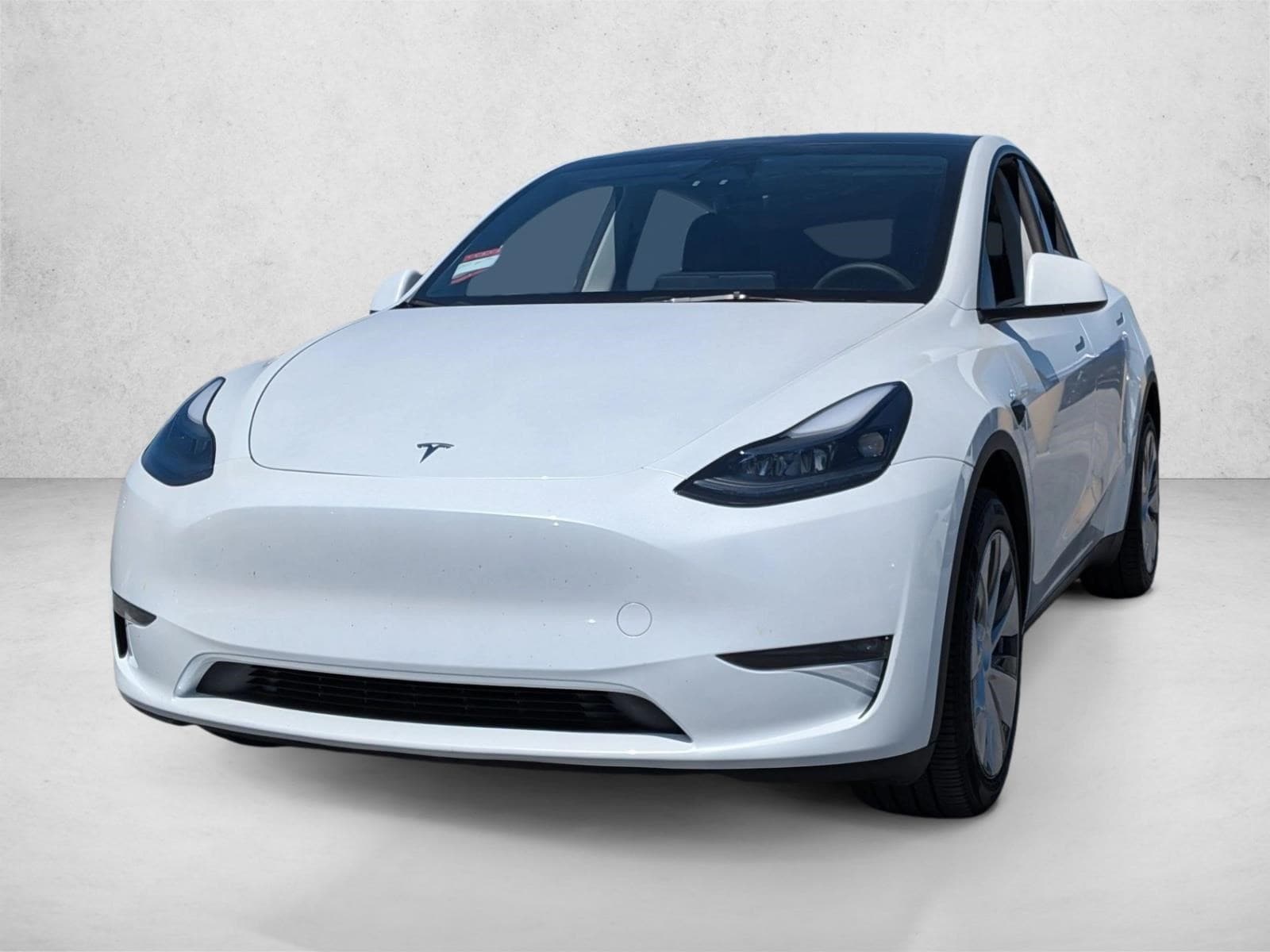 2024 Tesla Model Y Long Range photo 1