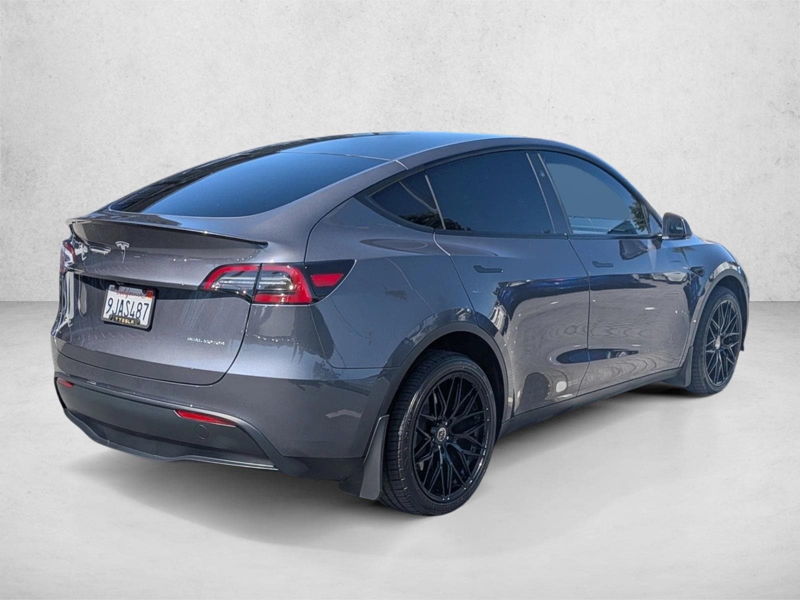 2023 Tesla Model Y Long Range photo 5