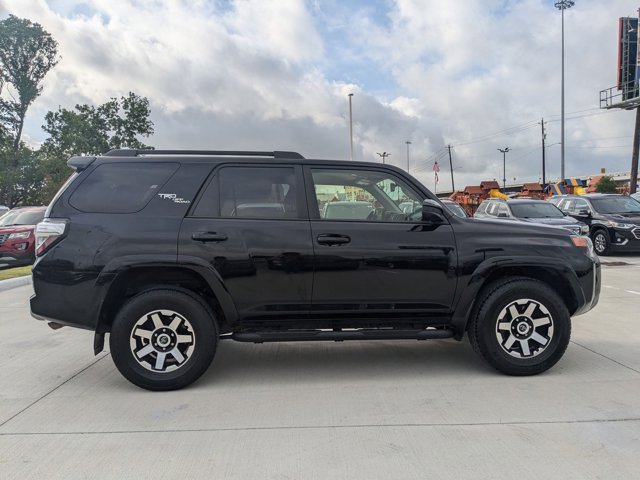 2023 Toyota 4Runner TRD photo 3