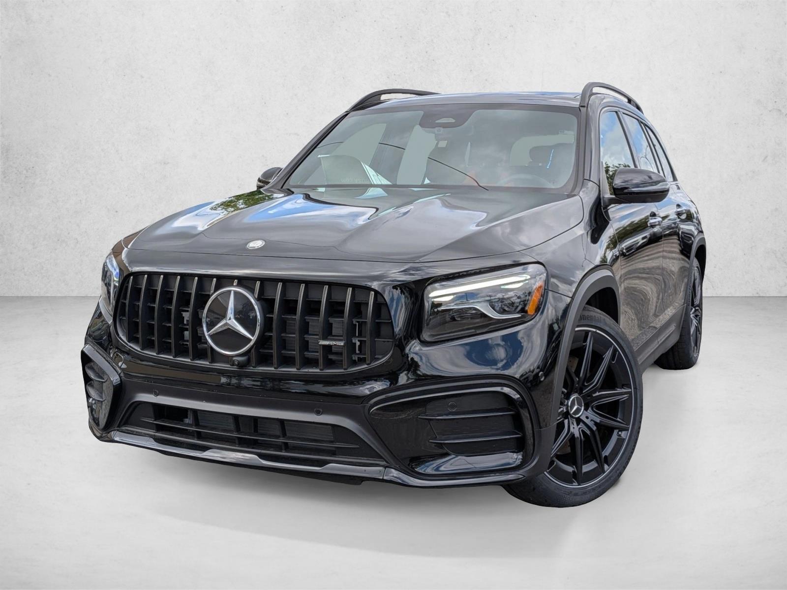 2026 Mercedes-Benz GLB GLB 35 AMG 4MATIC's photo