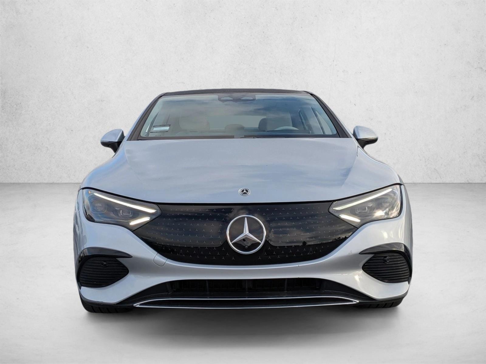 2023 Mercedes-Benz EQE 4MATIC photo 2