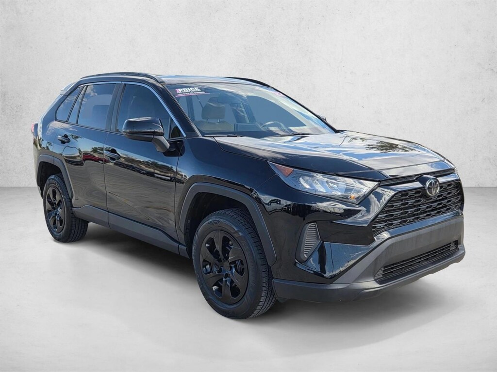 Used 2021 Toyota RAV4 LE SUV