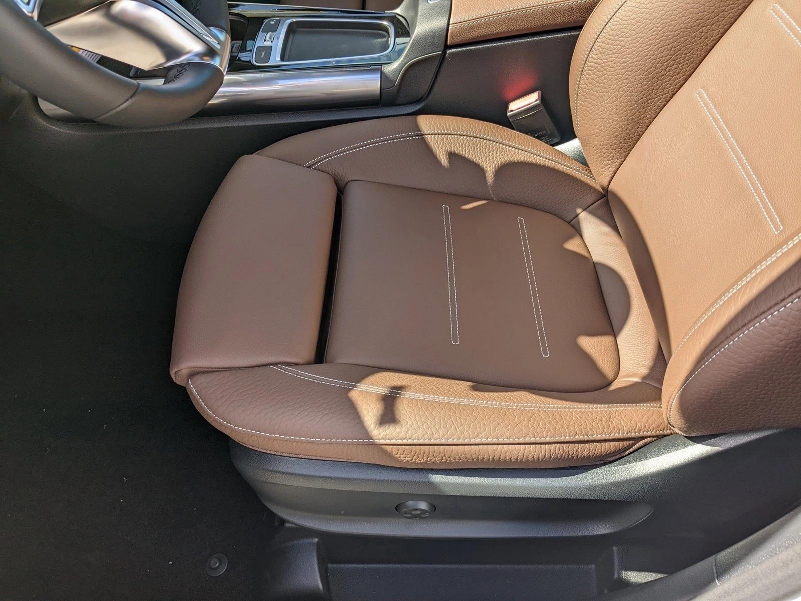 2025 Mercedes Benz GLA 250 photo 4