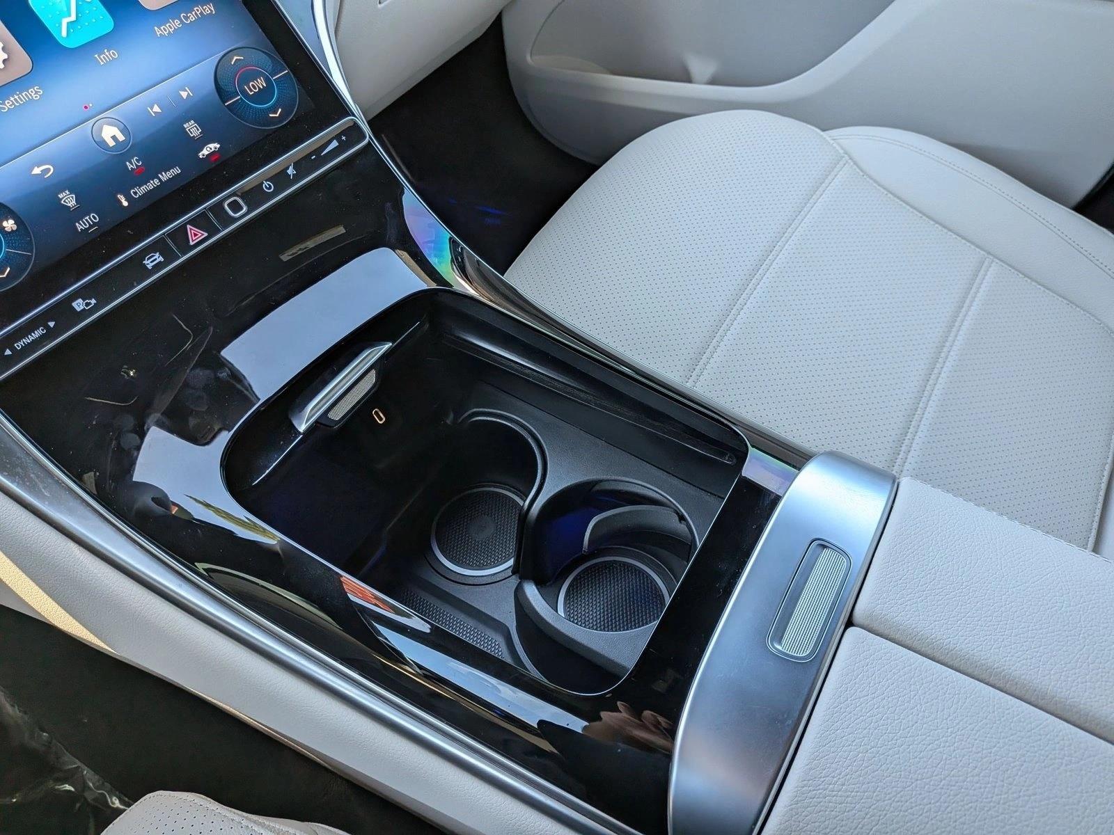 2026 Mercedes-Benz GLC Base - Photo 11
