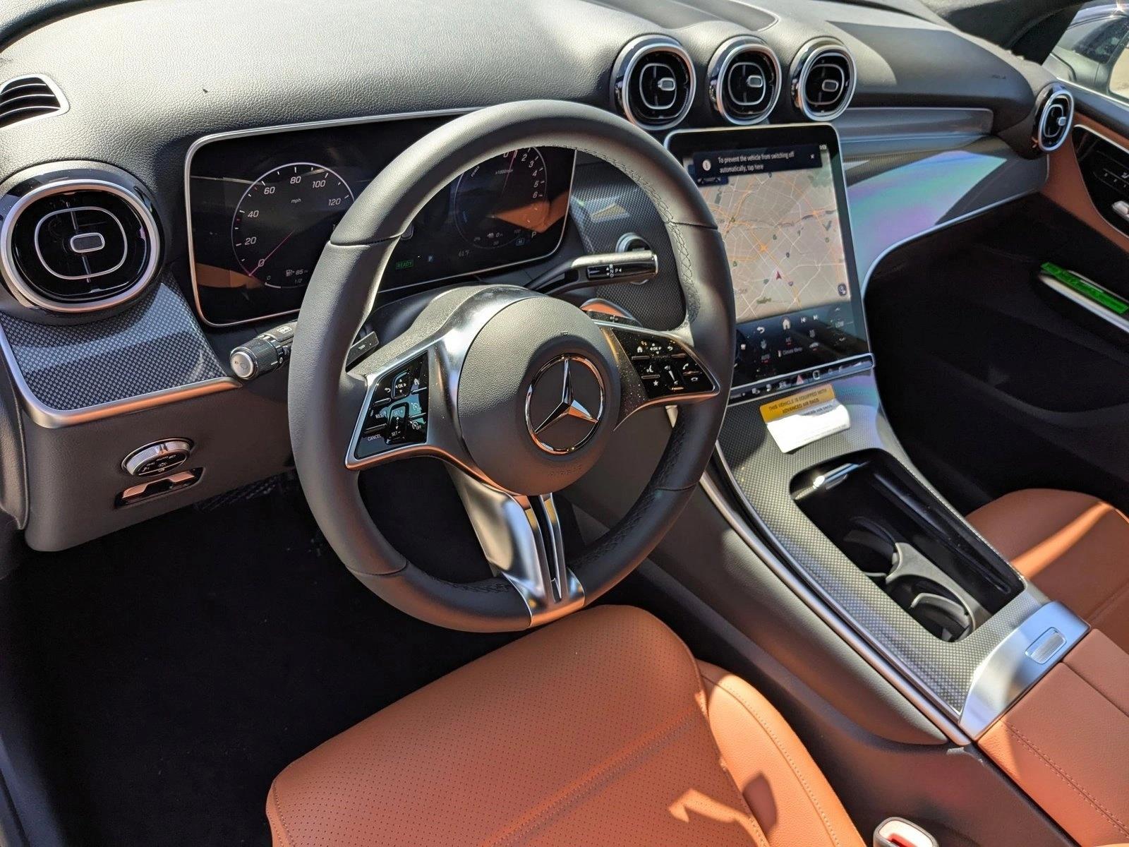 2025 Mercedes Benz GLC 350e 4MATIC photo 3