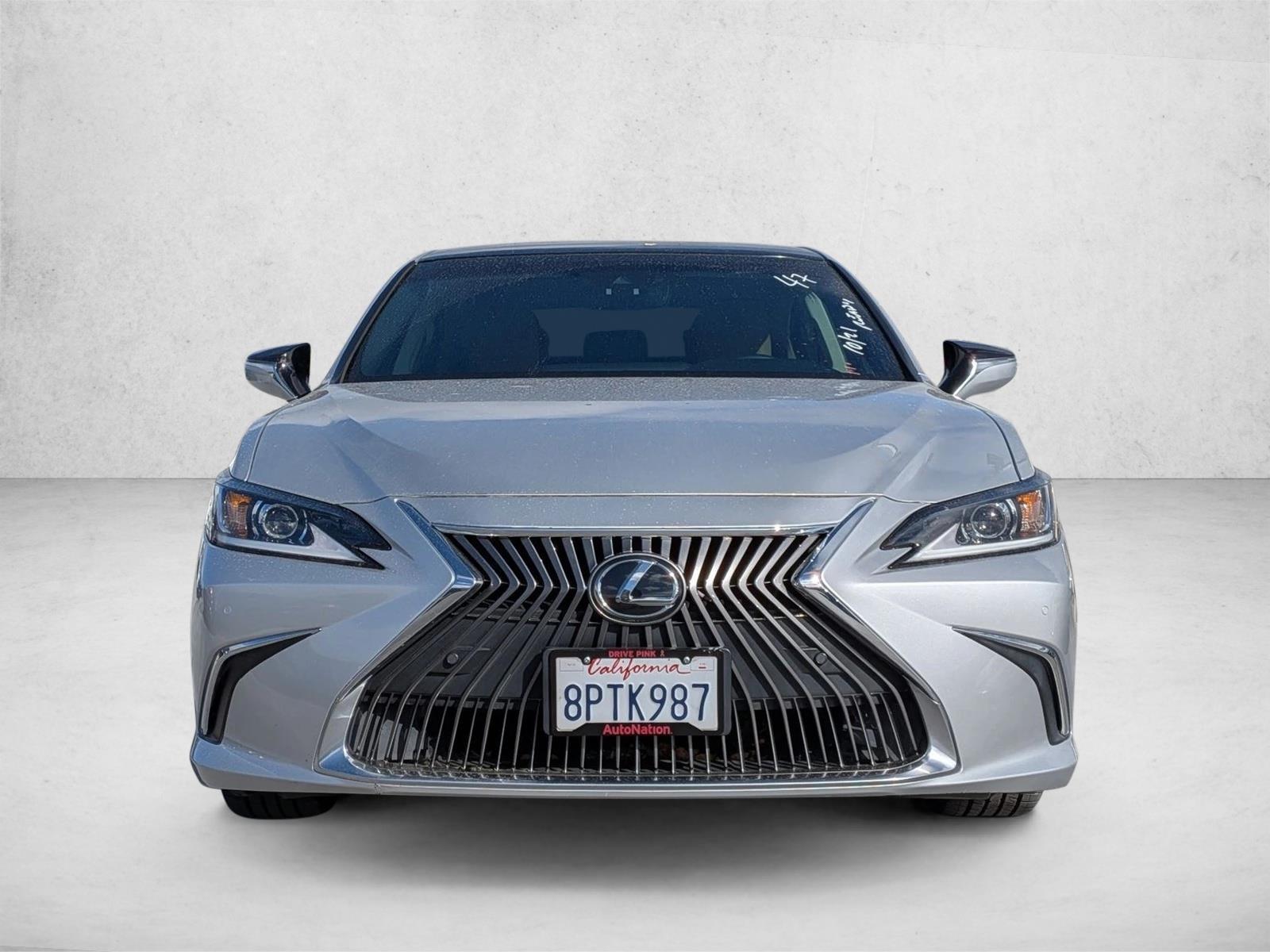 2020 Lexus ES 350 Luxury photo 2