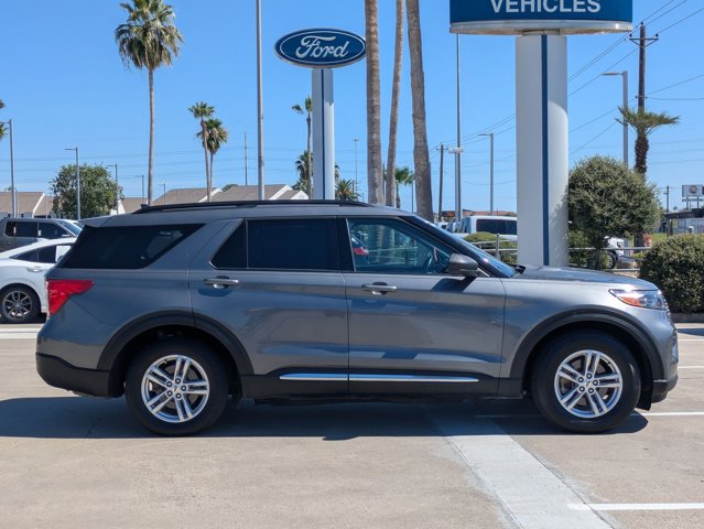 2022 Ford Explorer XLT photo 3