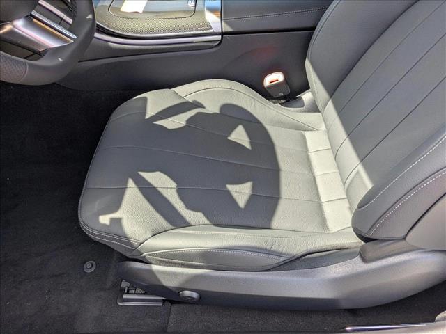 2025 Mercedes Benz CLE 300 4MATIC photo 4