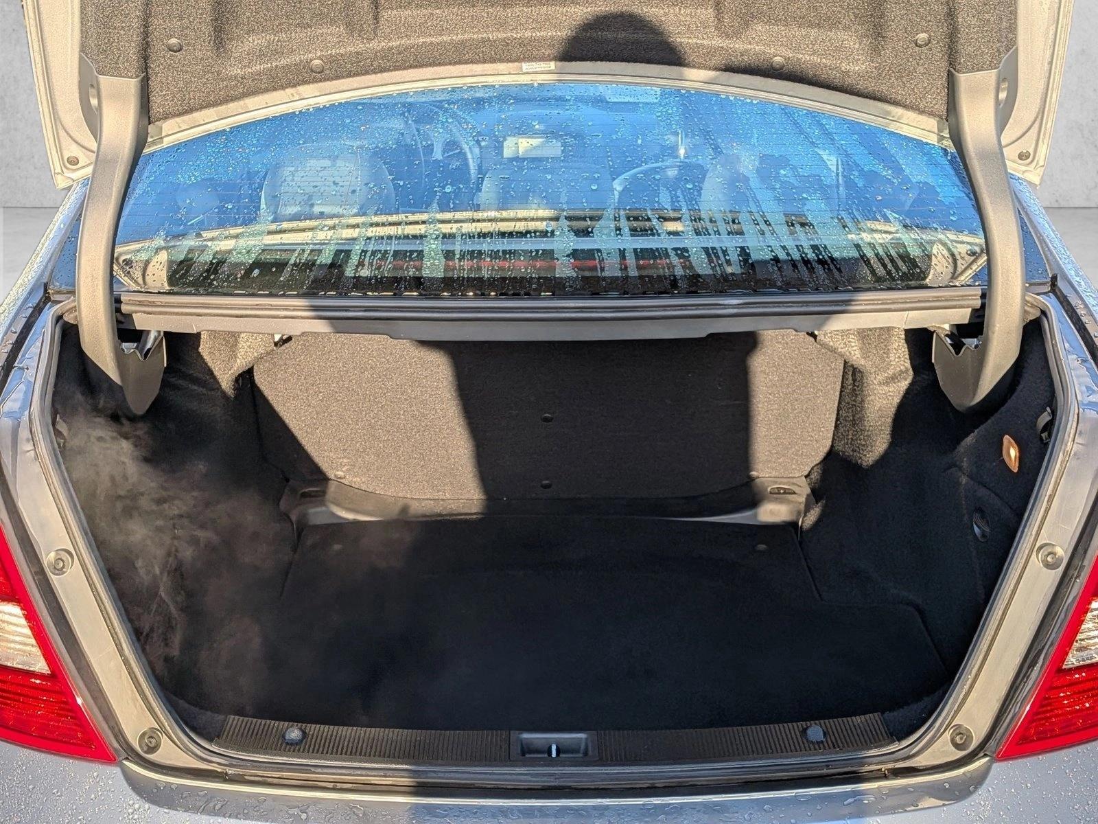 2008 Mercedes-Benz C-Class photo 6