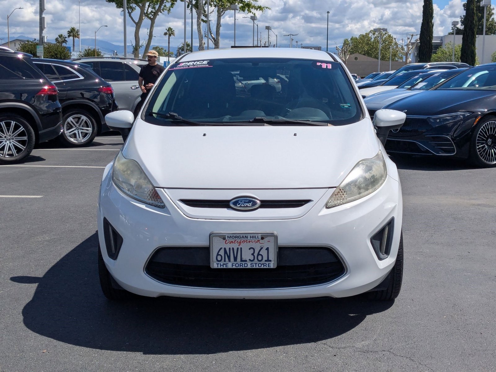 2011 Ford Fiesta SE photo 2