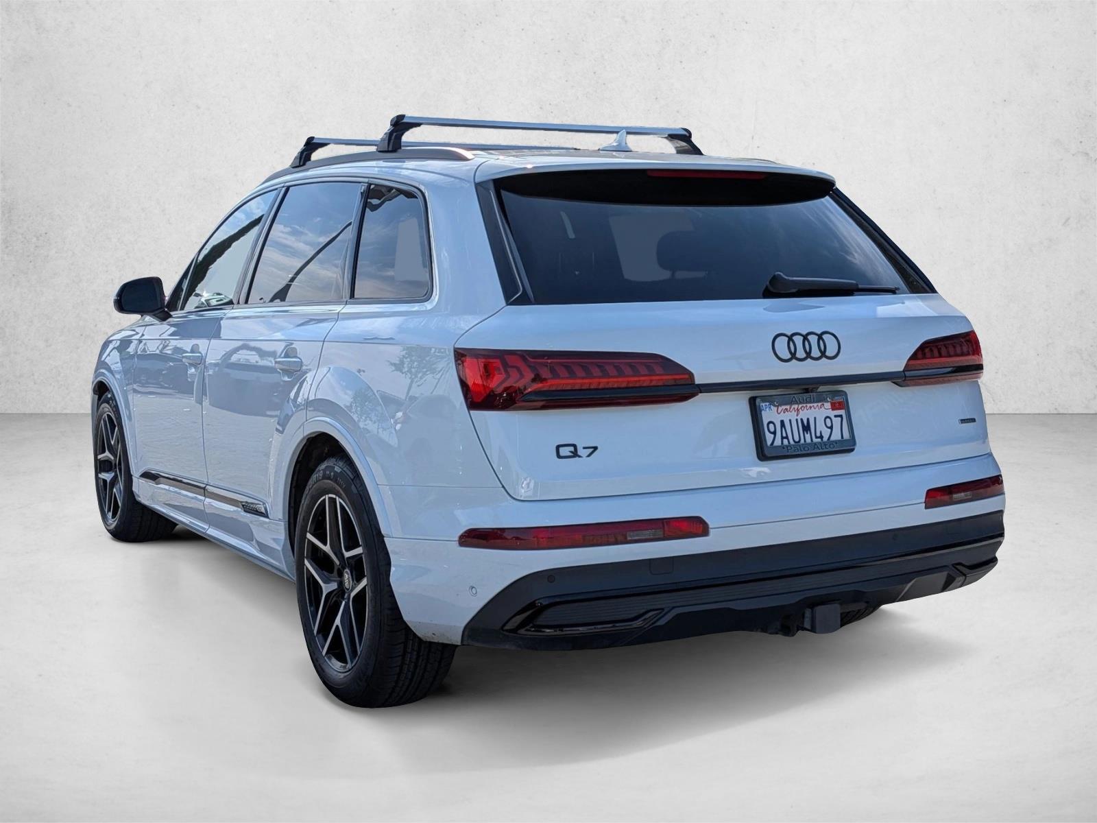 2022 Audi Q7 55 Premium photo 3