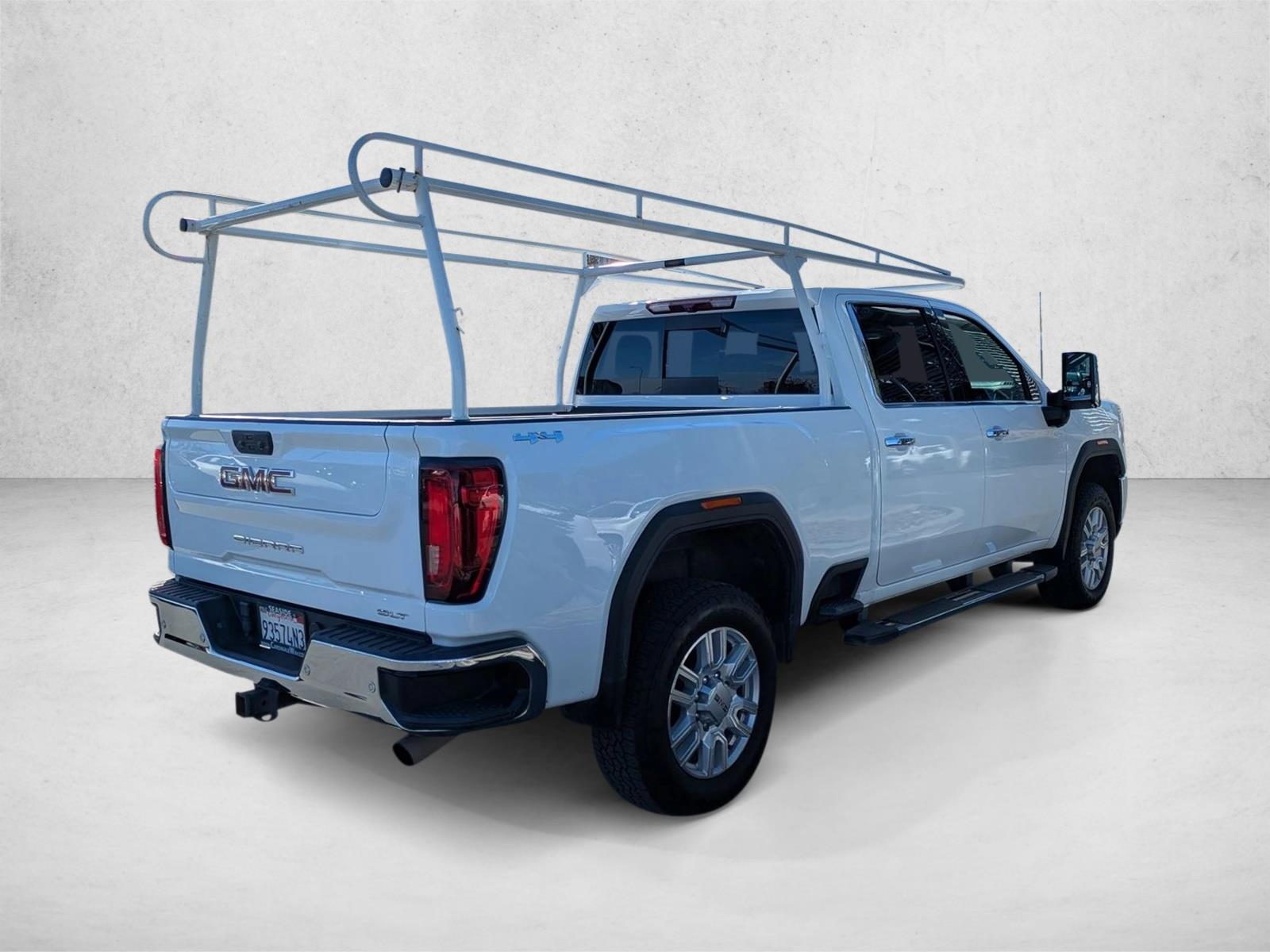 2022 GMC Sierra 2500HD SLT photo 4