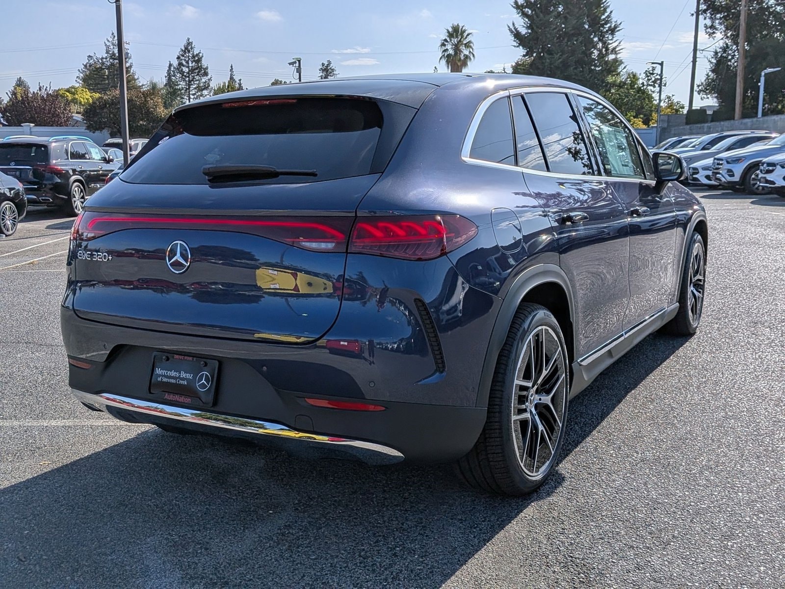 2026 Mercedes-Benz EQE EQE 320+ SUV photo 2