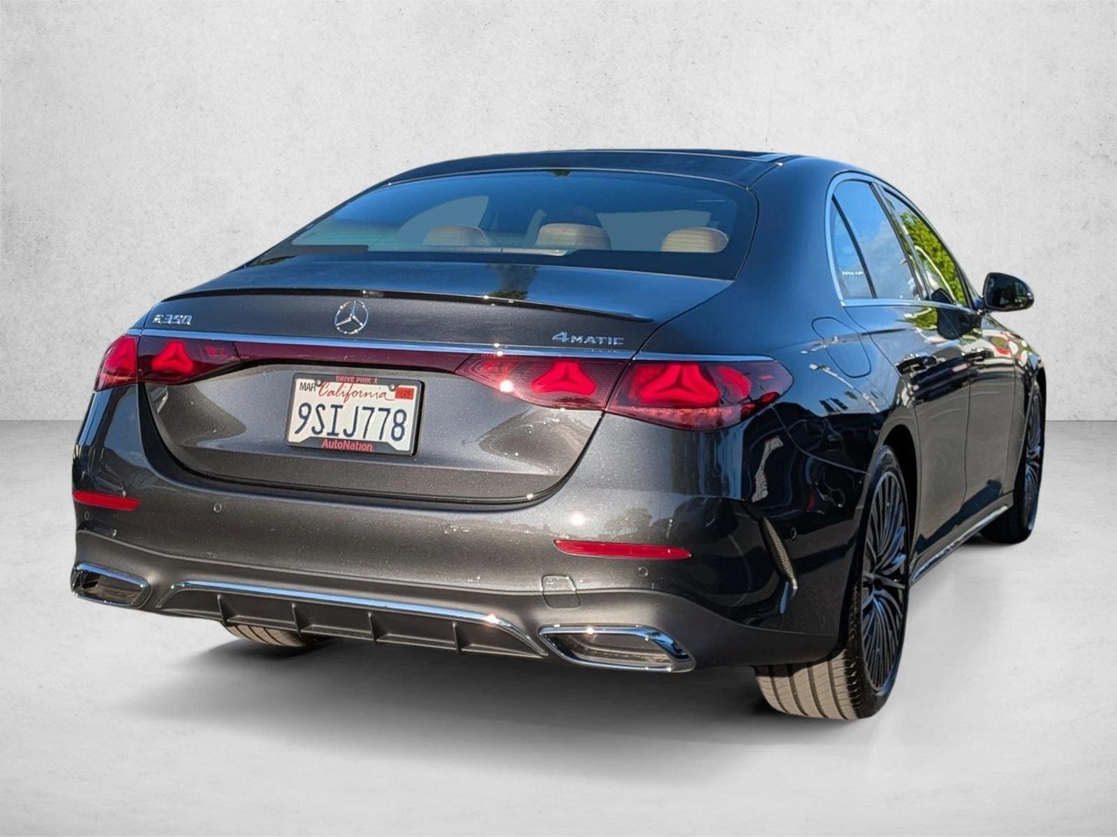 2025 Mercedes-Benz E-Class E 350 4MATIC photo 4