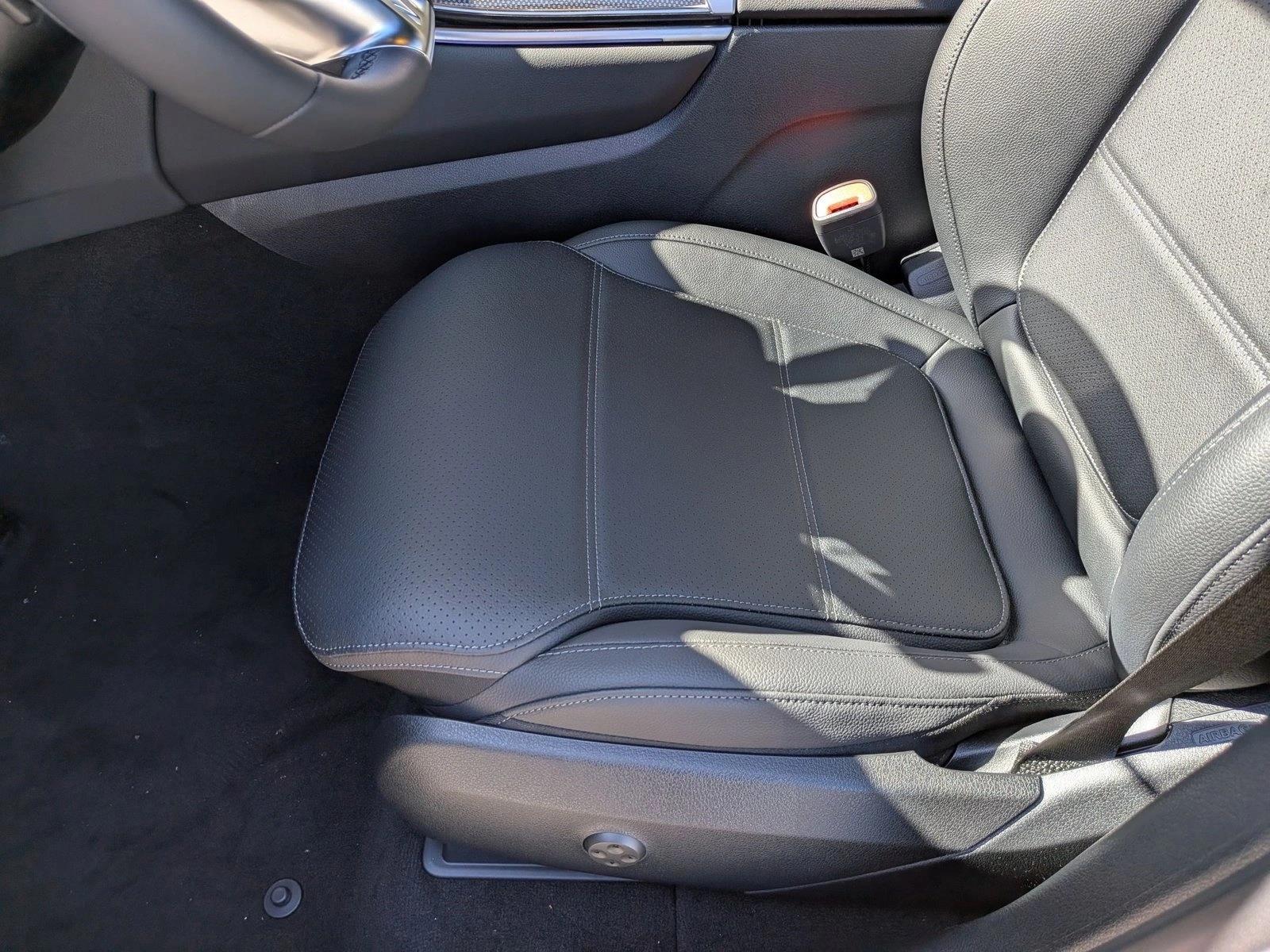 2026 Mercedes-Benz GLC GLC 300 SUV photo 4