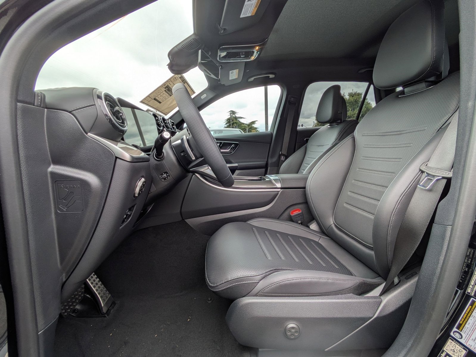 2026 Mercedes-Benz GLC GLC 300 SUV photo 4