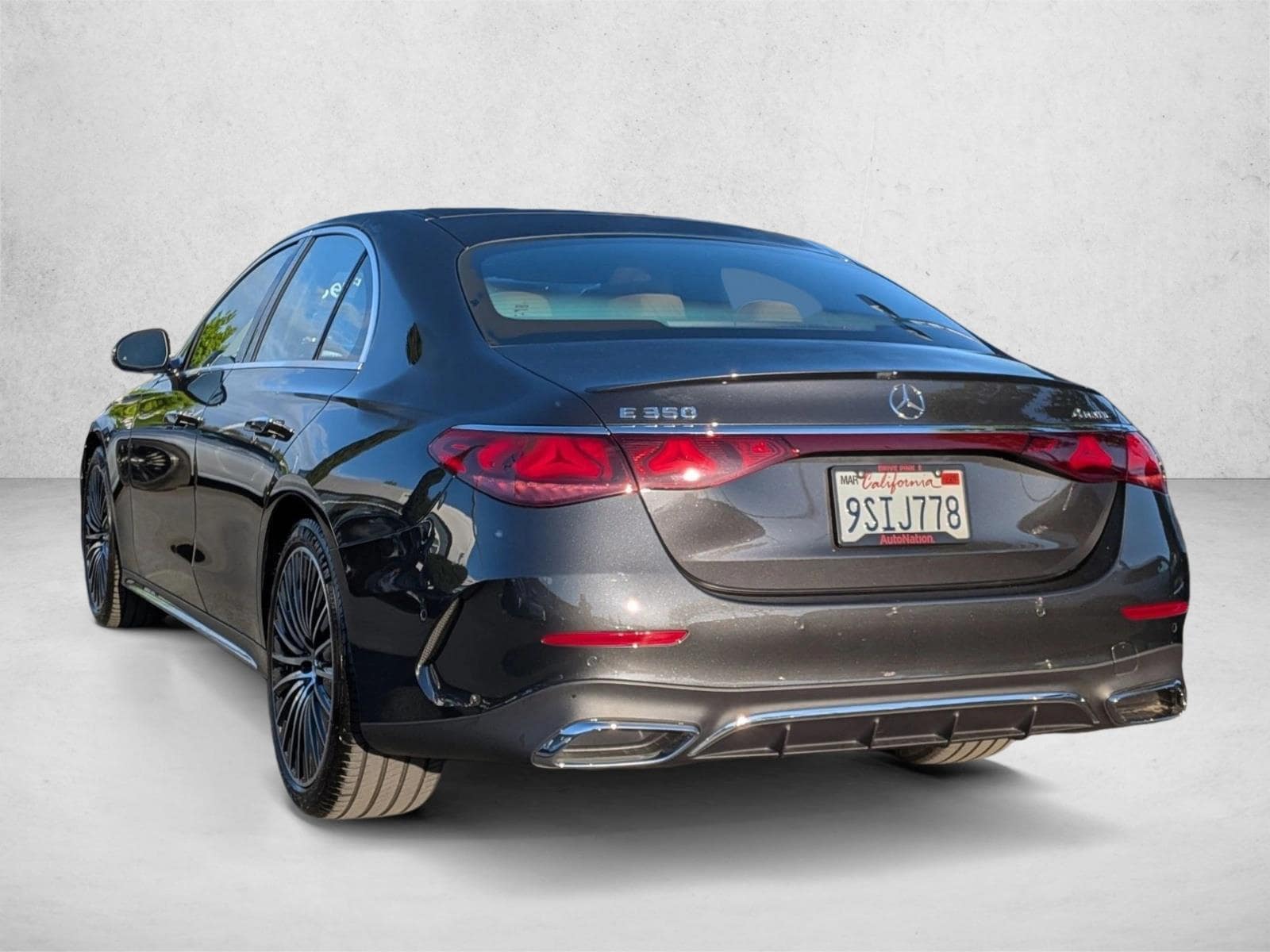 2025 Mercedes-Benz E-Class E 350 4MATIC photo 3