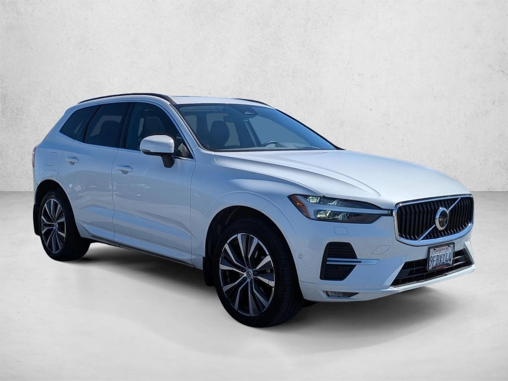 Used 2022 Volvo XC60 B5 AWD Momentum SUV