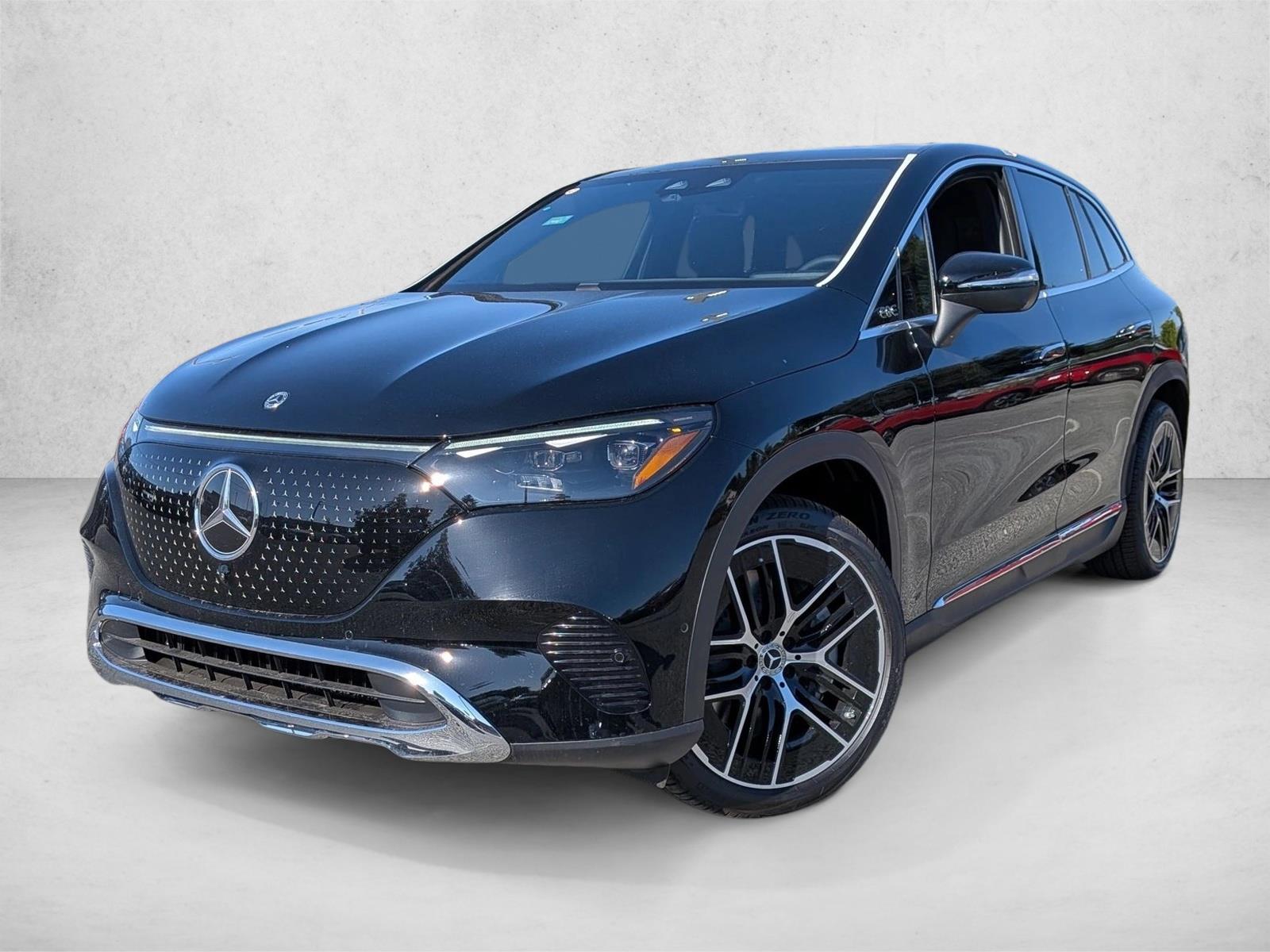 2026 Mercedes-Benz EQE SUV EQE 320+'s photo
