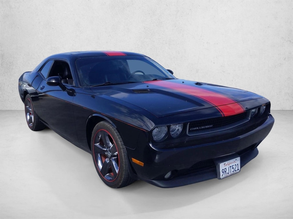 Used 2012 Dodge Challenger SXT Coupe