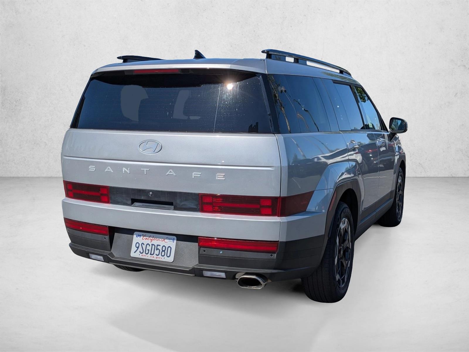 2025 Hyundai Santa Fe SEL photo 5