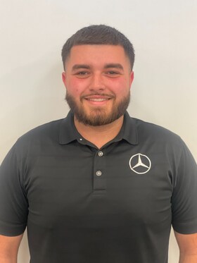 Staff member Joe Tutakhil from ID_7d11fec3ca69