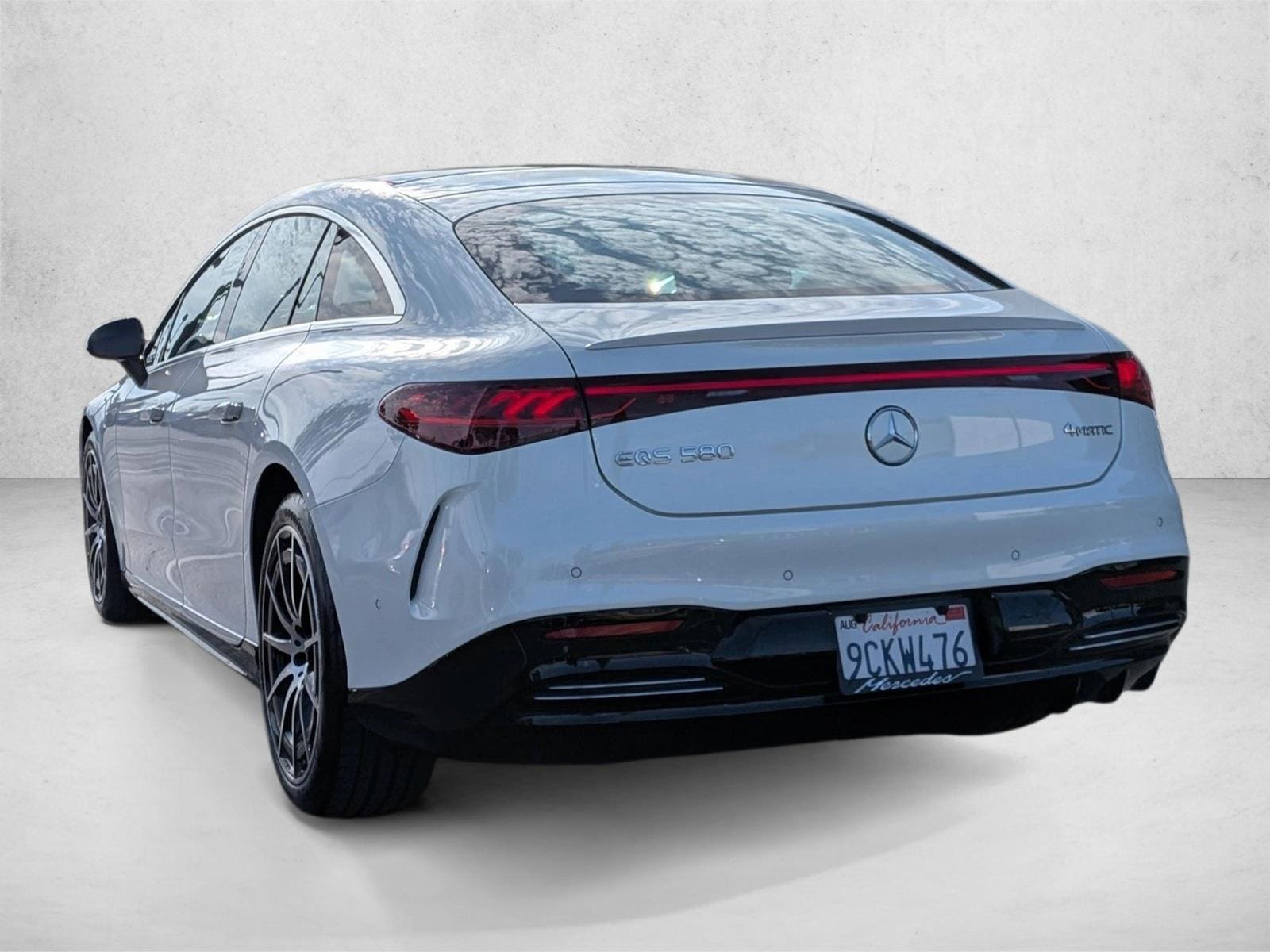 2022 Mercedes-Benz EQS 4MATIC photo 3