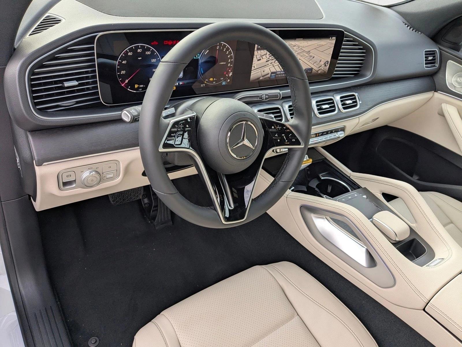 2025 Mercedes Benz GLE 450e 4MATIC photo 3