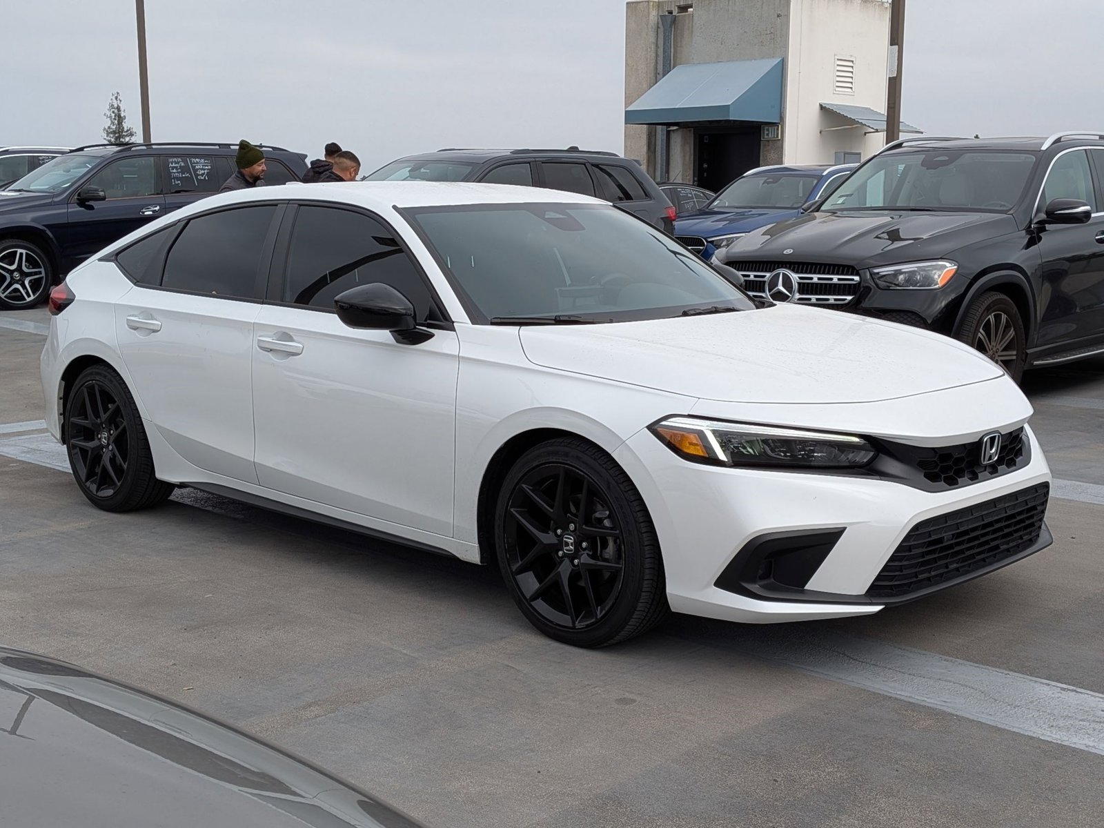 2024 Honda Civic Hatchback Sport photo 3