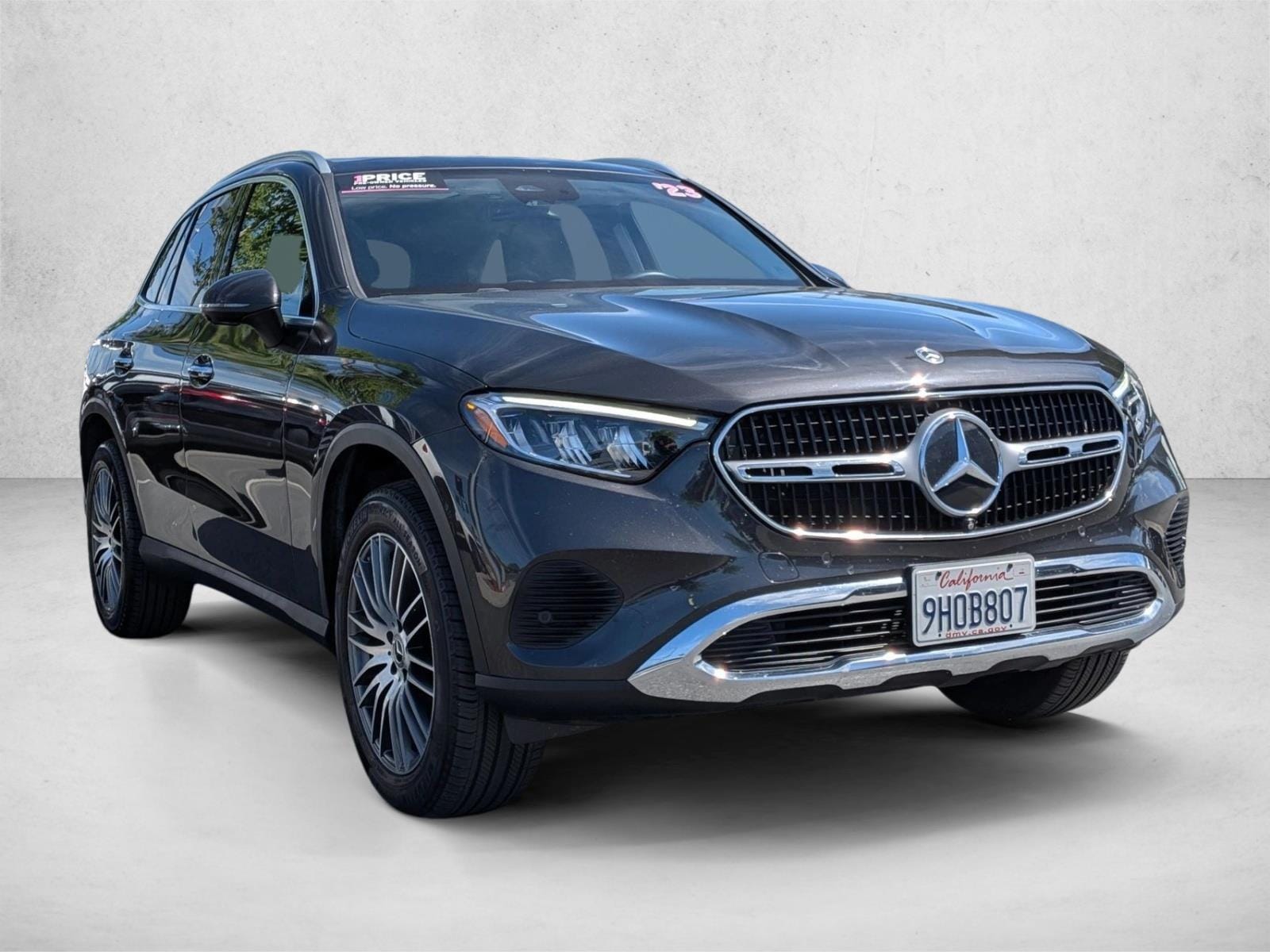 2023 Mercedes-Benz GLC photo 2