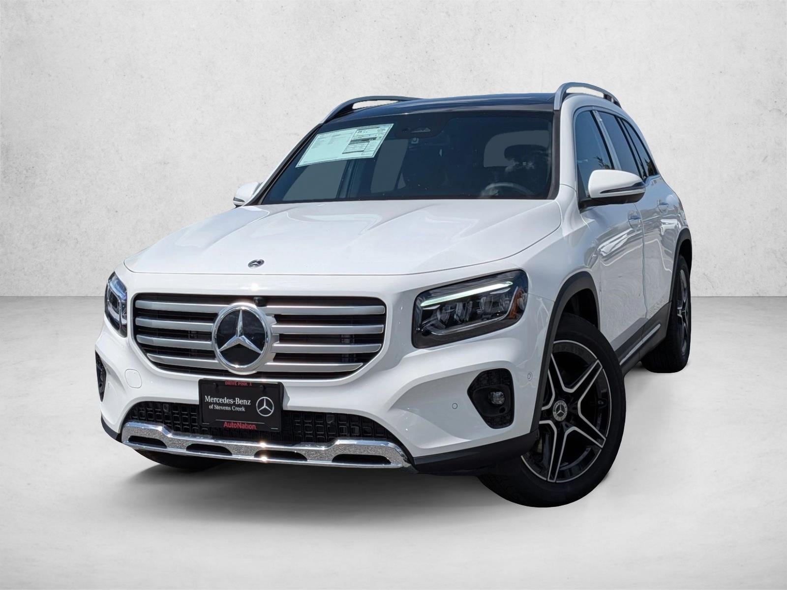2026 Mercedes-Benz GLB GLB 250's photo