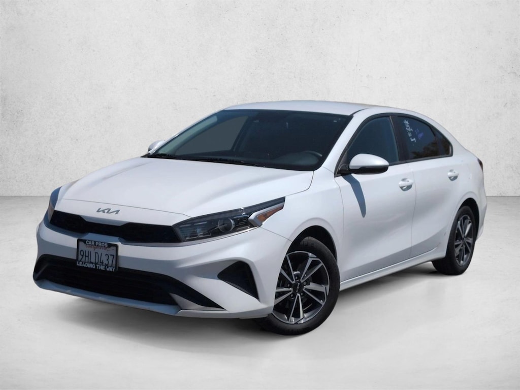 Used 2023 Kia Forte LXS Sedan