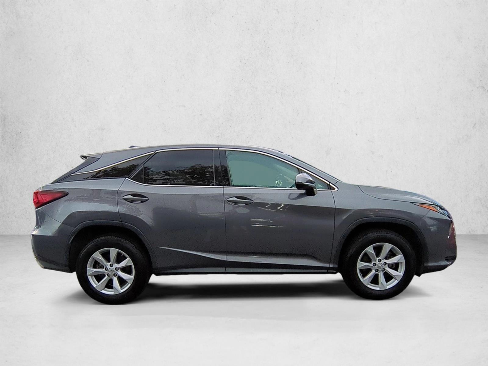 2017 Lexus RX photo 4