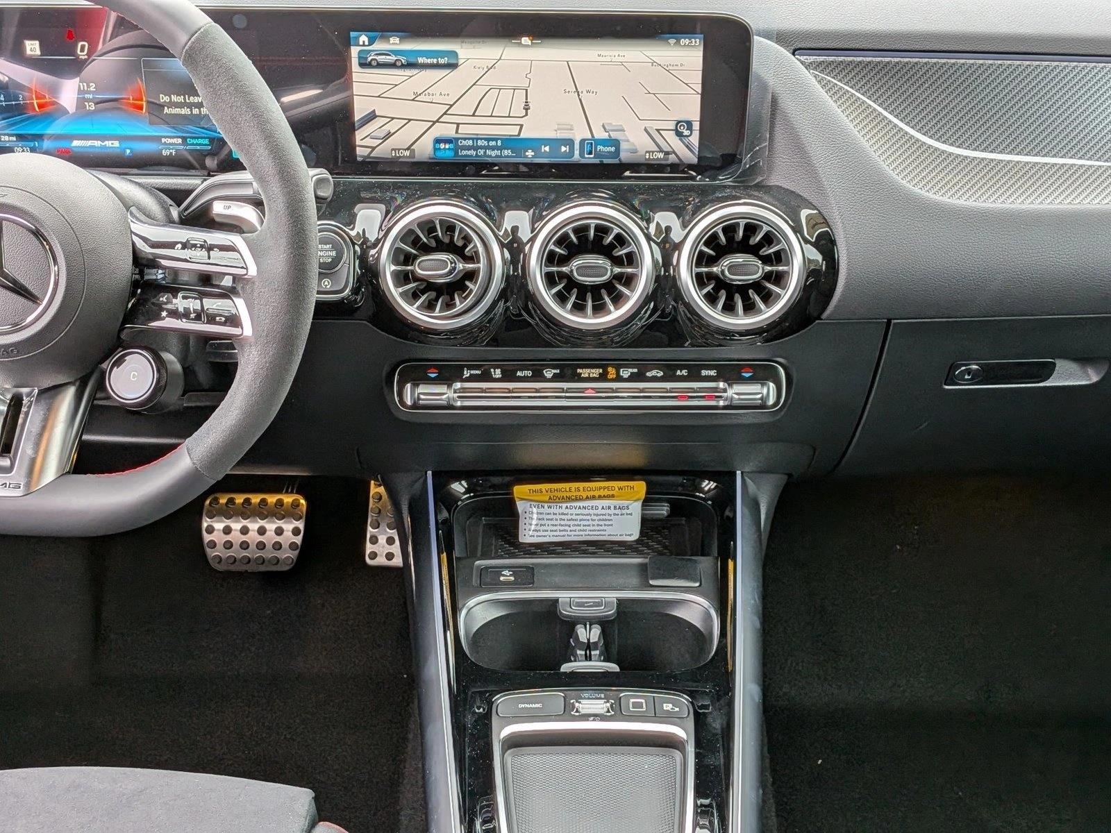 2026 Mercedes-Benz GLA AMG GLA 35 - Photo 10
