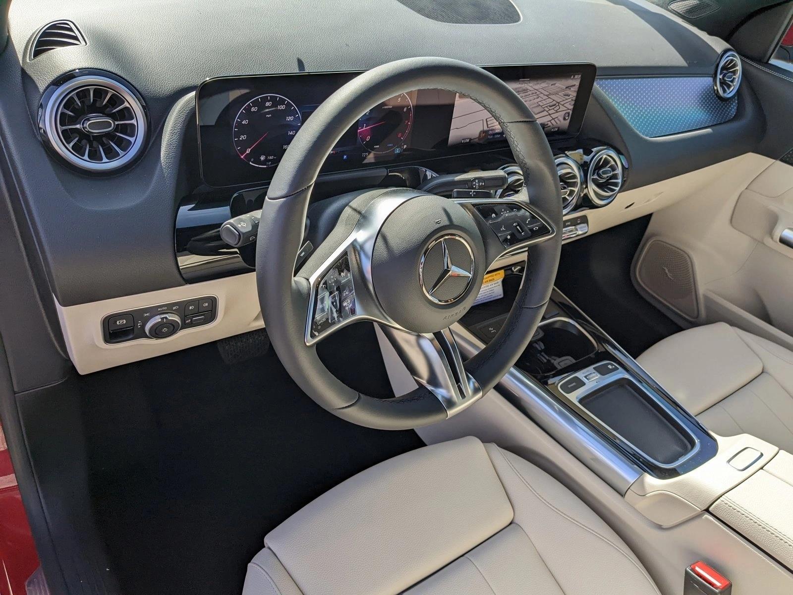 2025 Mercedes Benz GLA 250 photo 3