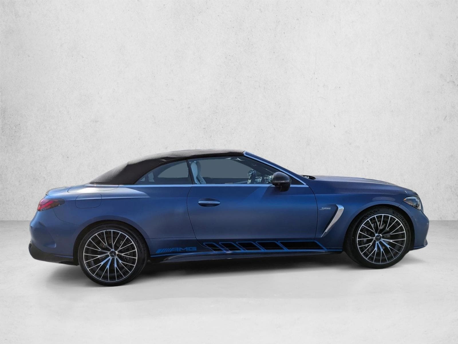 2026 Mercedes-Benz CLE 4MATIC photo 4