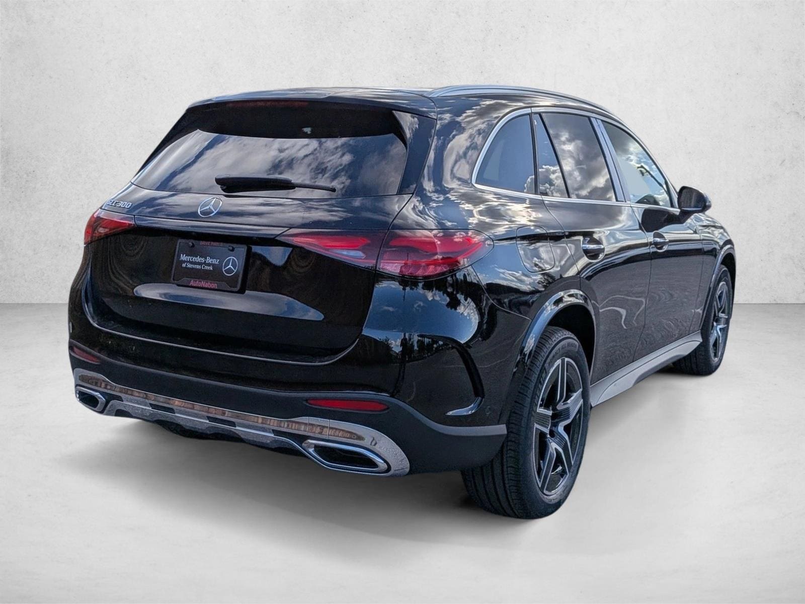 2026 Mercedes-Benz GLC GLC 300 SUV photo 2