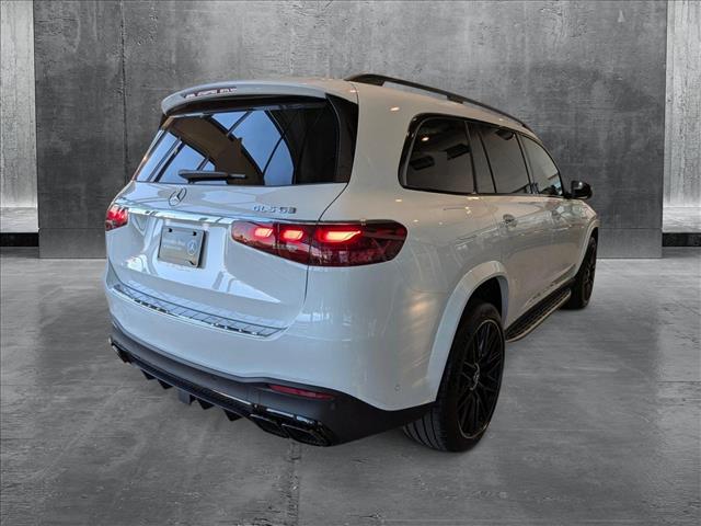 2025 Mercedes Benz GLS AMG 63 photo 2