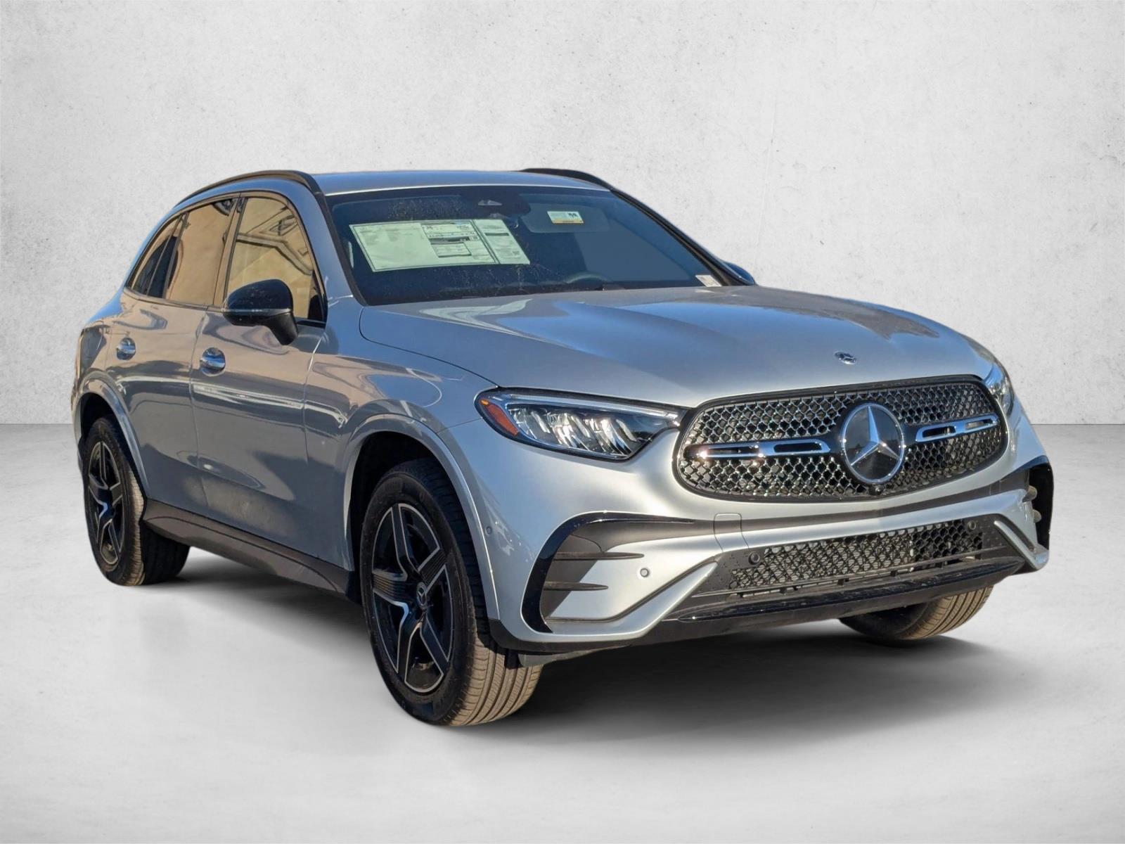 2025 Mercedes Benz GLC 300 4MATIC photo 2