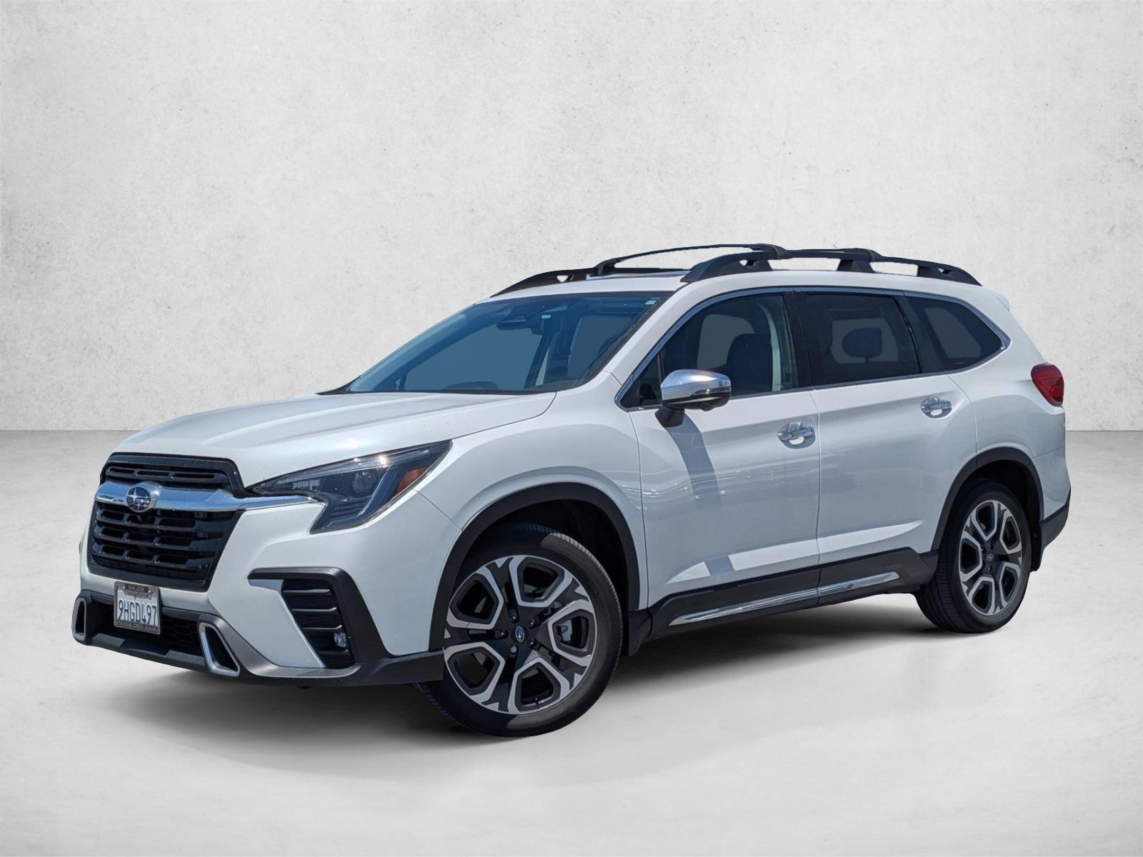 2023 Subaru Ascent Touring's photo