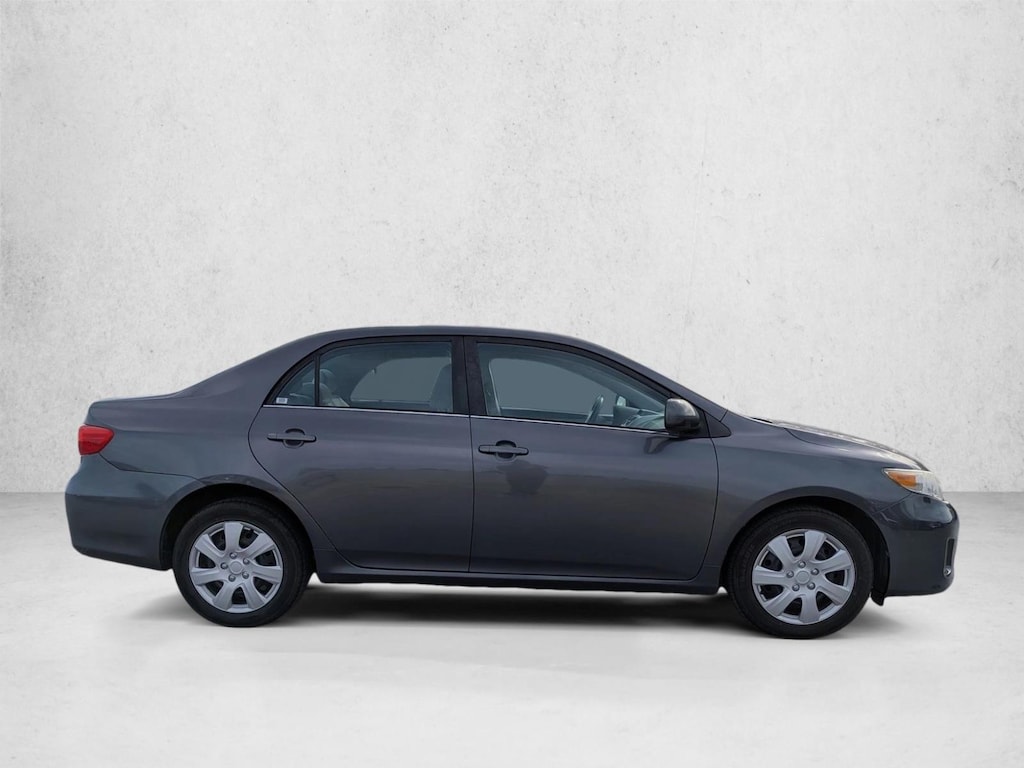 Used 2013 Toyota Corolla LE Sedan