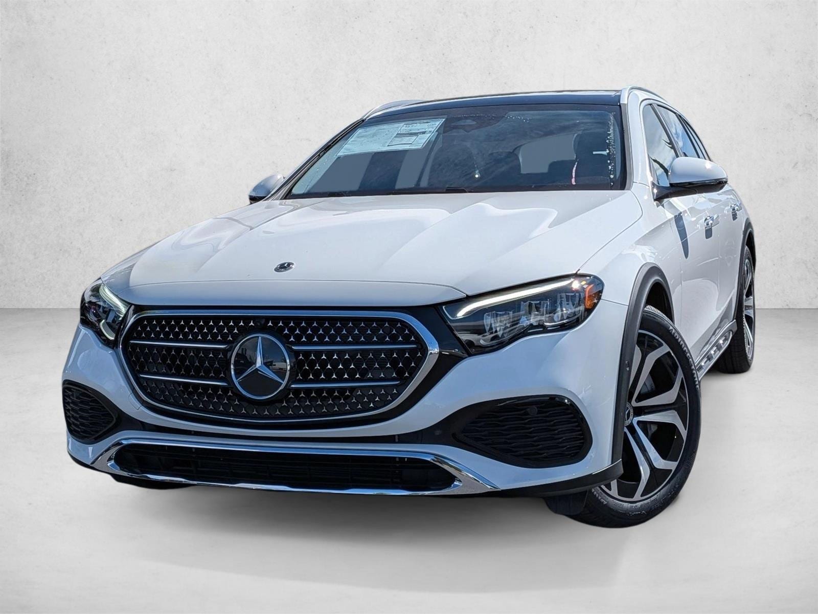 2026 Mercedes-Benz E-Class E450 4MATIC All-Terrain's photo