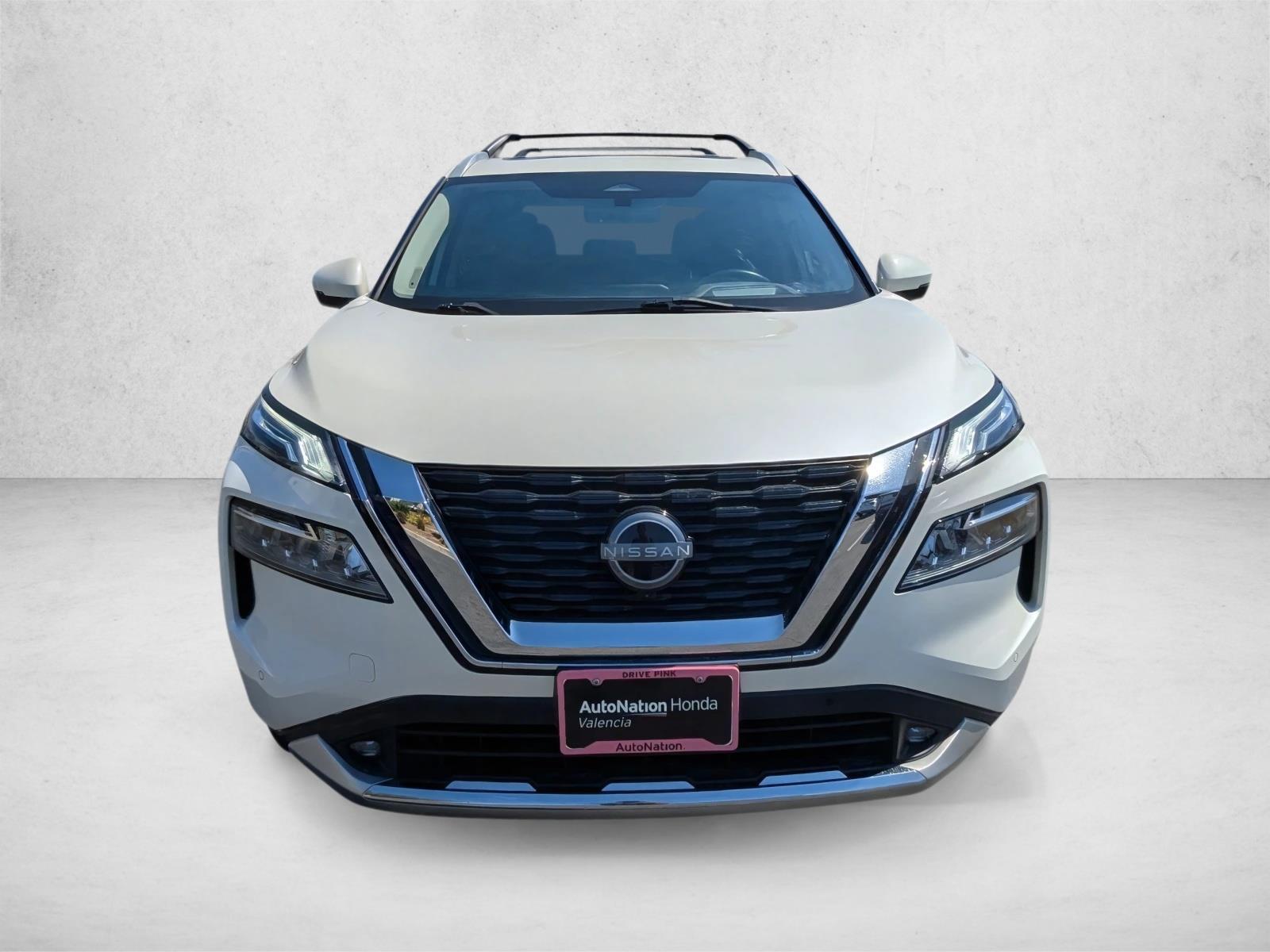 2022 Nissan Rogue Platinum photo 2